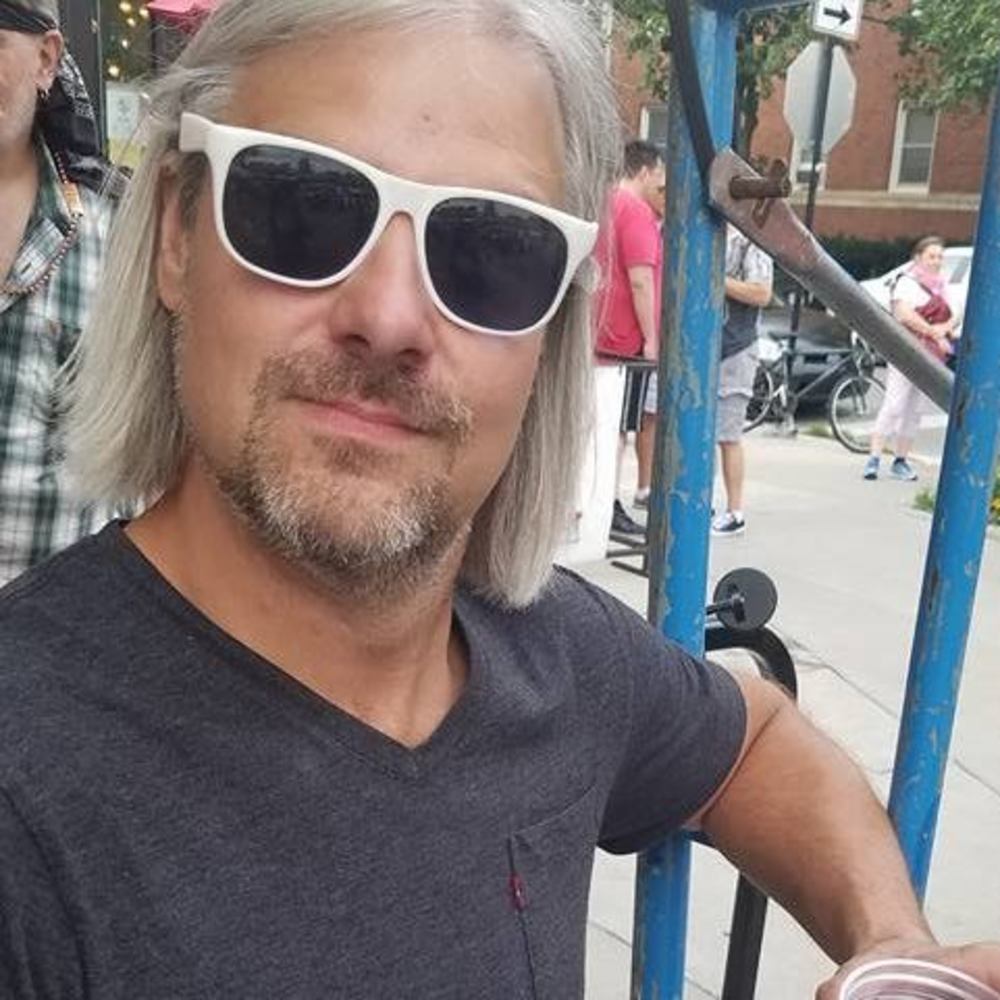 Meet your Posher, Todd